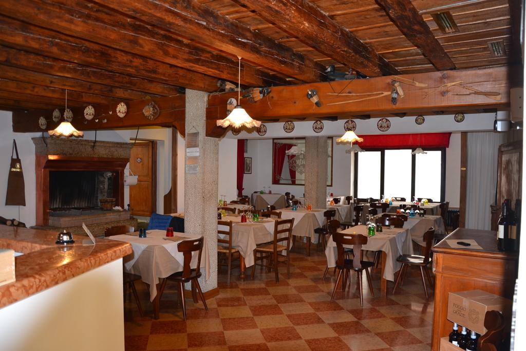 Locanda Al Centrale Caprino Veronese Exterior foto